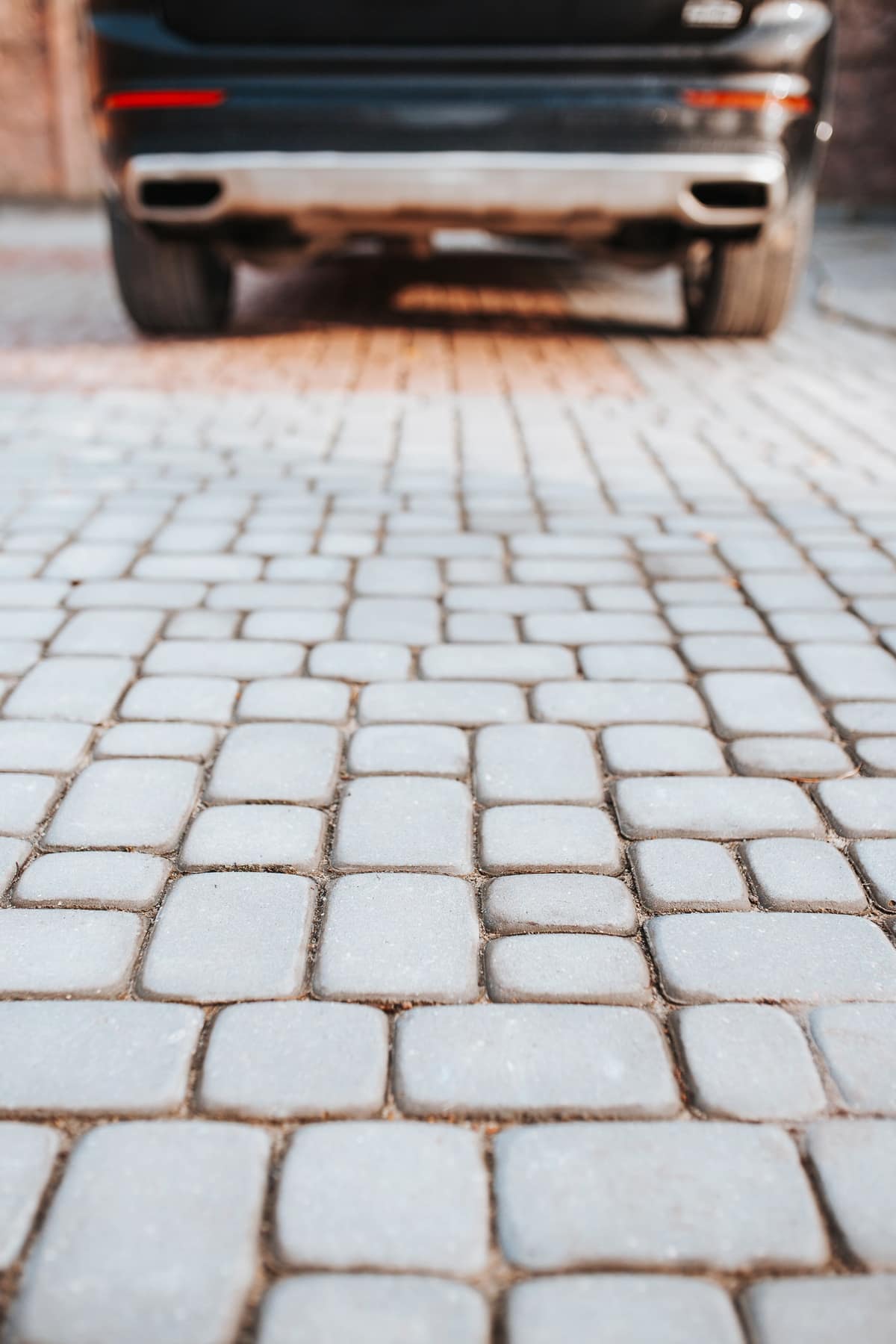 Professional laying of road stone and paving slabs